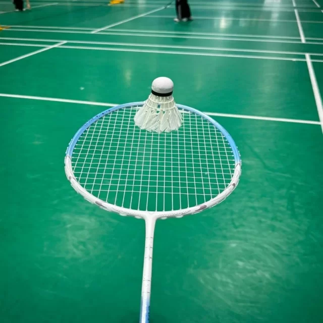 国足备战世预赛迎关键挑战